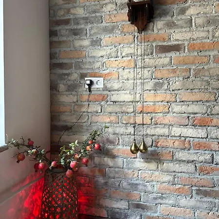 Old Retro With Self Check-in Appartement *